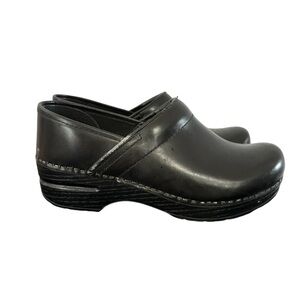 Dansko Professional‎ Black Leather Clogs Women's Size EU 37/ US Size 6.5-7 Flaw